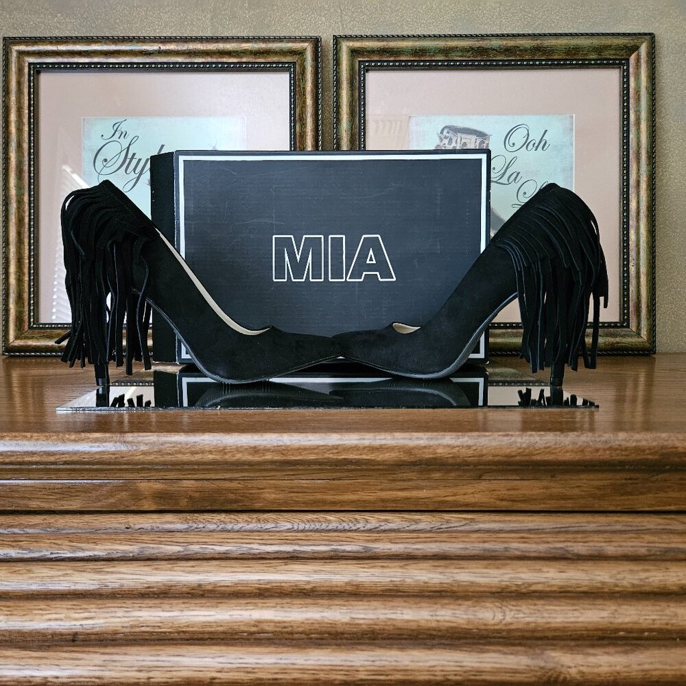 🖤MIA Madalyn Black Suede Fringe Stiletto Pumps – Size 6M, NIB